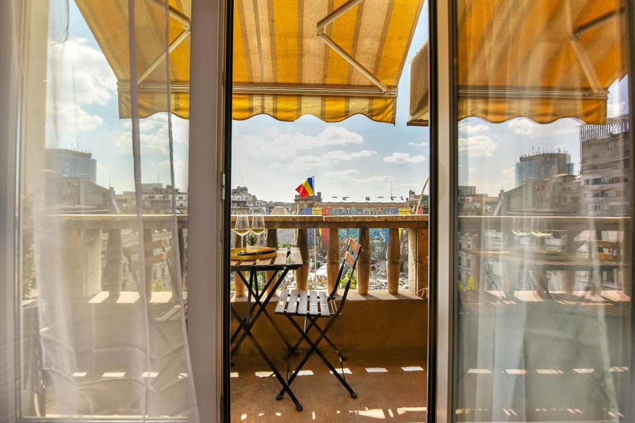 Chic Accommodation With Breathtaking Views Over Calea Victoriei - Your Central Heaven ブカレスト エクステリア 写真