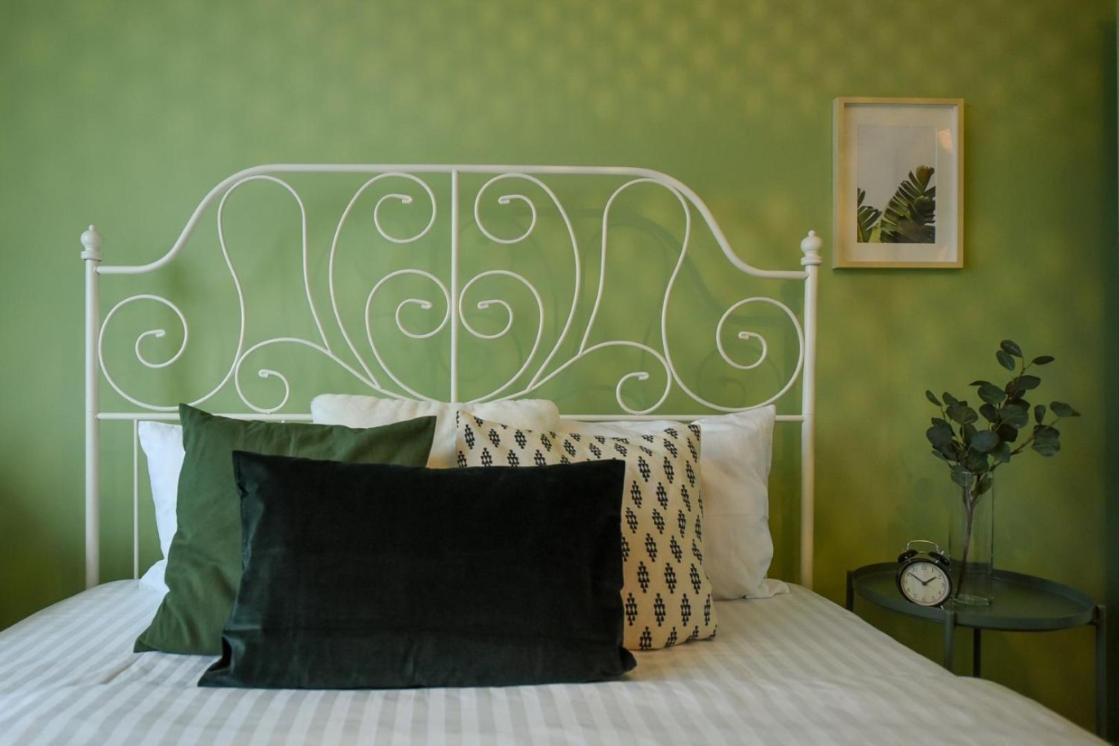 Chic Accommodation With Breathtaking Views Over Calea Victoriei - Your Central Heaven ブカレスト 部屋 写真
